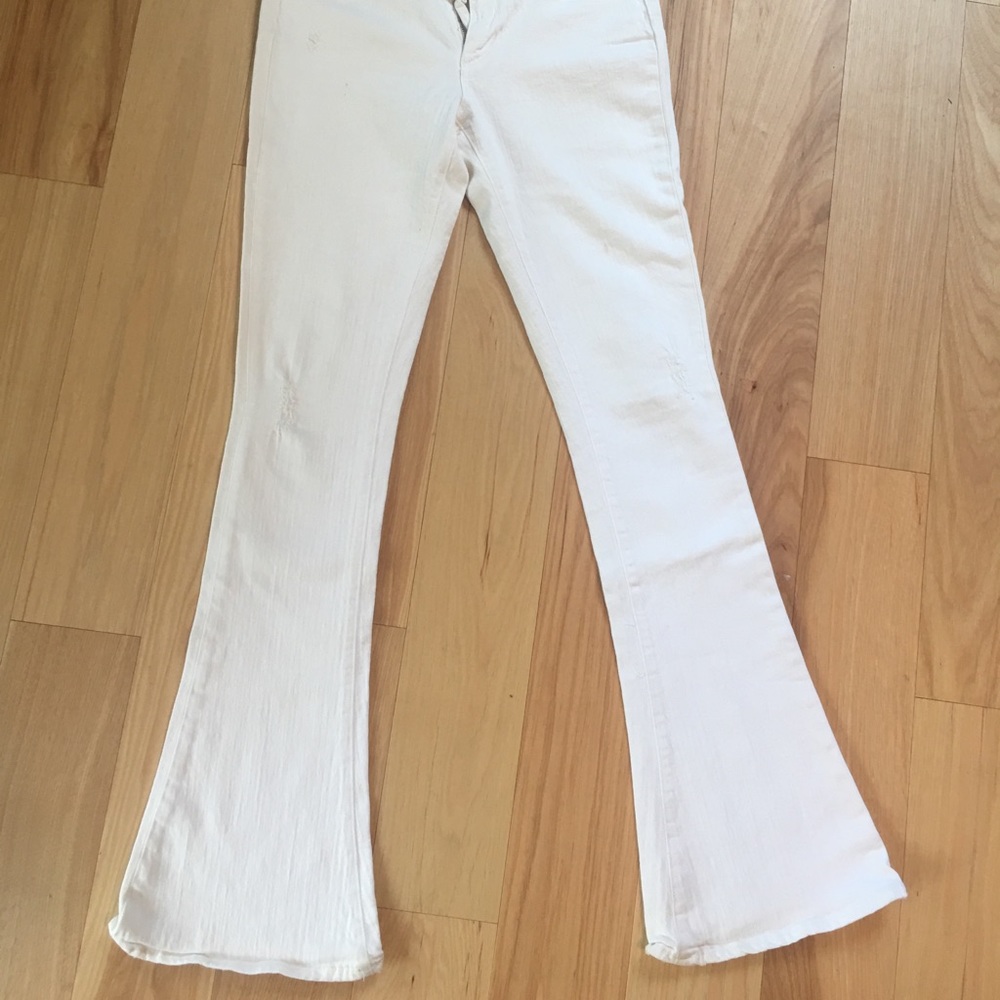 PAIGE Lou Lou Tulip Jeans - White